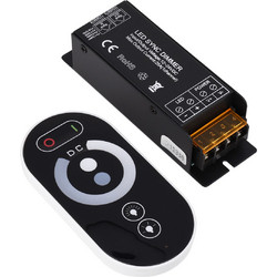 GLOBOSTAR(R) DIMMERIO 73312 Σετ Dimmer με RF Ασύρματο Χειριστήριο με 1 x 25A 600W Κανάλι DC 12-24V 25A 600W Max IP20 - RF2.4Ghz SYNC - Μ12.8 x Π4.1 x Υ3.4cm