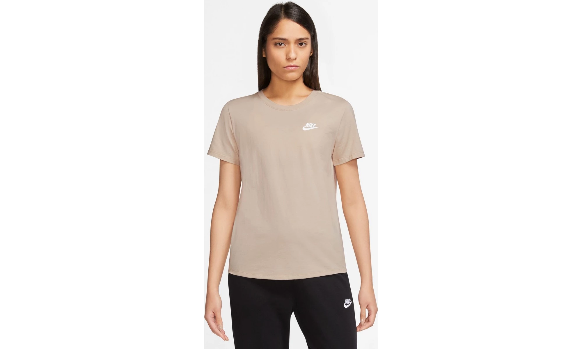 Nike Sportswear Club Essentials T Shirt Dx7902 126 Bestpricegr 