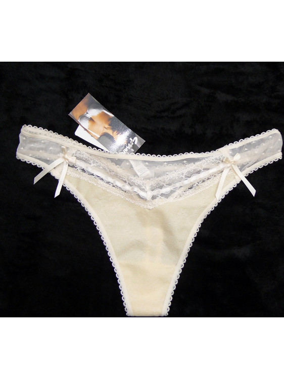 Gossard Γυναικείο String με Δαντέλα Μπεζ 1426
