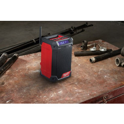 Milwaukee M12 Black / Red