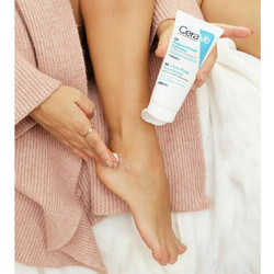 CeraVe SA Renewing Ενυδατική Κρέμα Ποδιών 88ml