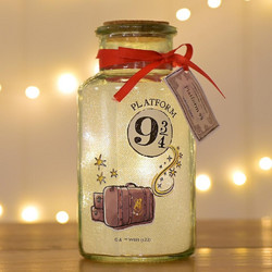 HARRY POTTER - Hogward Express - Light-Up Lantern - 17 cm