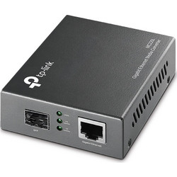 TP-Link MC220L 1000Mbps RJ45 to 1000Mbps SFP Slot Supporting MiniGBIC Modules, Chassis TL-MC1400 Rack-mountable