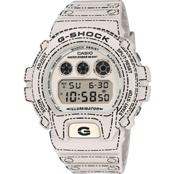 Casio Ψηφιακό Ανδρικό Ρολόι Χρονογράφος με Λευκό Καουτσούκ Λουράκι DW-6900RGM-5ER