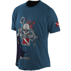 Diving T-shirt: Diving Sharks and Spears