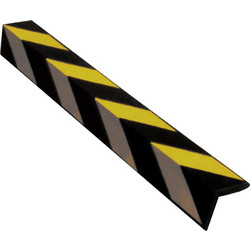 BORMANN Pro BORMANN Pro BPP2491 Γωνιά Προστασίας Parking Λαστιχένια Ύψος 80cm Με Ανακλαστικές Ταινίες