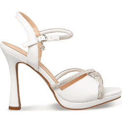 Envie Shoes Γυναικεία Πέδιλα Δερμάτινα Λευκά με Λεπτό Ψηλό Τακούνι Φιάπα και Στρας E83-23052