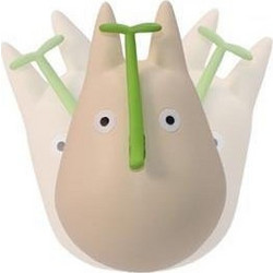Semic Studio My Neighbor Totoro with Leaf 8cm