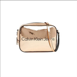 Calvin Klein Γυναικείο Τσαντάκι Χιαστί Λουστρίνι Χρυσό με Στενό Λουρί K60K611859