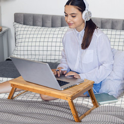 Costway Δίσκος Laptop από Μπαμπού με Ρυθμιζόμενα Πόδια και Κεκλιμένη Επιφάνεια, Φυσικό Χρώμα 20,3-26,7 x 33,0 x 53,3 cm CB11264NA