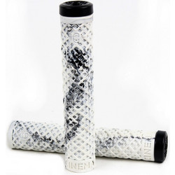 Cinema Interlace Grips (white/black)