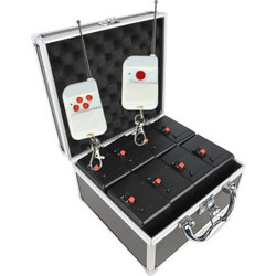 SUPRIMO SL8 wireless system for remote firing of spark fountains 8 receivers case 2 remotes