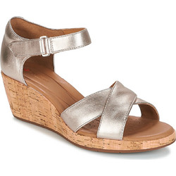 Σανδάλια με πλατφόρμα Clarks UN PLAZA CROSS