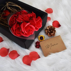 Mikamax - Red Rose Black Box