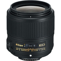 Nikon AF-S Nikkor 35mm f/1,8 FX G ED Nano Crystal