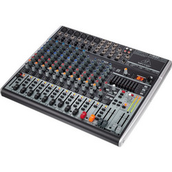 Behringer Xenyx X-1832USB