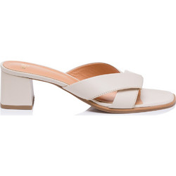 Boss Shoes Γυναικεία Πέδιλα Δερμάτινα Εκρού με Χοντρό Χαμηλό Τακούνι BW20023