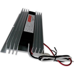 Μετασχηματιστής Voltage Converter 24V To 12V 15 Amper 180 Watt Autoleads RMD615