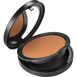 M·A·C Studio Fix Powder Plus C5.5 Compact Foundation 12gr