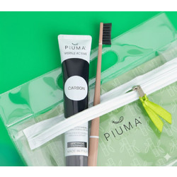 Piuma Carbon Whitening Οδοντόβουρτσα Μπεζ + Οδοντόκρεμα 75ml + Νεσεσέρ