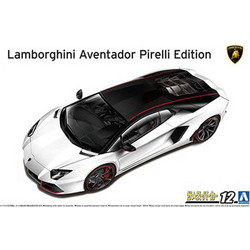 Aoshima Lamborghini Aventator Pirelli Edition 1:24