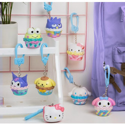 HELLO KITTY - Sweet Treats - Backpack Buddies (Display 24 Pcs)