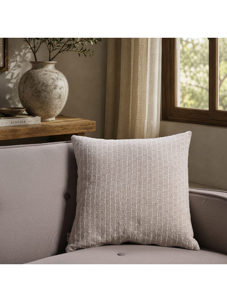 Σενίλ Μαξιλαροθήκη Joliet 01 Ivory Pearl της Teoran Διάσταση: Μαξιλαροθήκη Joliet 01 Ivory Pearl - 30x50cm