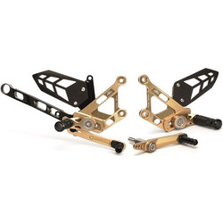 GILLES TOOLING MUE2 Adjustable Rearset Gold Yamaha MT-10