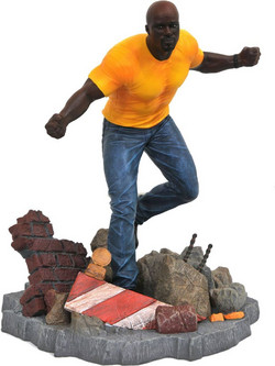 Diamond Select Toys The Defenders Marvel Luke Cage 23cm