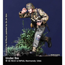 Rado Miniatures W-SS NCO w/MP40, Normandy 1944 Πλαστικό Φιγούρα Μοντελισμού 1:35