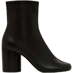 Steve Madden Caro Γυναικεία Μποτάκια Αστραγάλου Λουστρίνι Μαύρα με Χοντρό Χαμηλό Τακούνι SH11005796