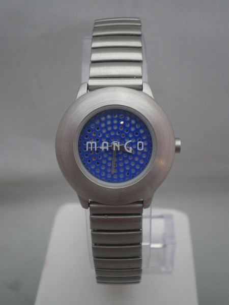 Mango Stainless Steel Γυναικείο Ρολόι με Ασημί Μεταλλικό Μπρασελέ M9500