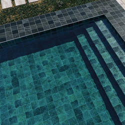 RAVENNA Bali Aquamarine Brillo 15 x 15
