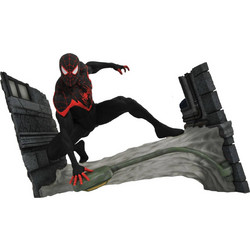 Diamond Select Toys Marvel Miles Morales 18cm