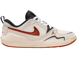 Nike Παιδικά Αθλητικά Παπούτσια για Μπάσκετ Μπεζ Κόκκινα HQ0506-101