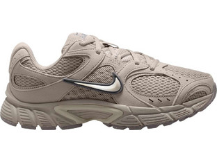 Nike V5 RNR Γυναικεία Sneakers Nude II6294-201