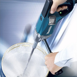 Makita UT2204
