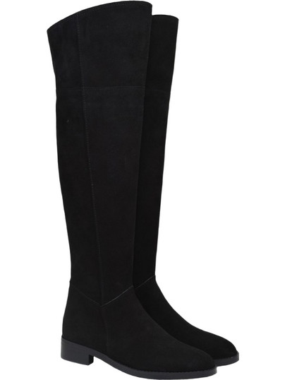 Lou boots Sheila
