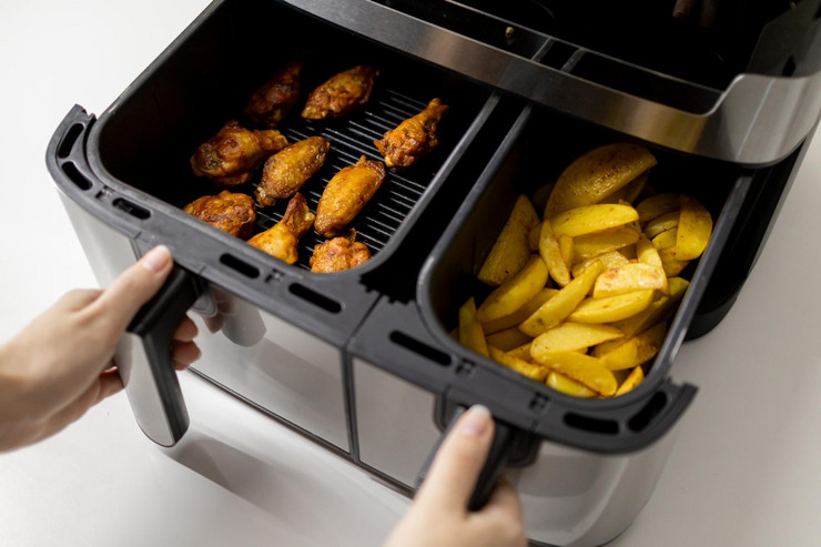 Πόσα λίτρα χρειάζεσαι στο air fryer για 2, 4, 5 ή και περισσότερα άτομα;